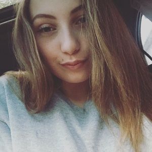 Meet your Posher, Isabella